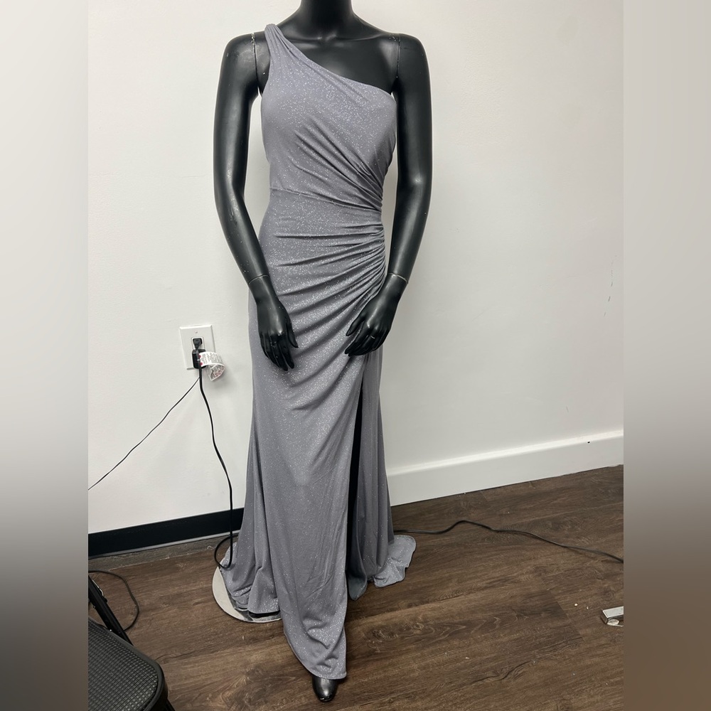Colette by Mon Cheri Size 12 One shoulder Gray Long Dress